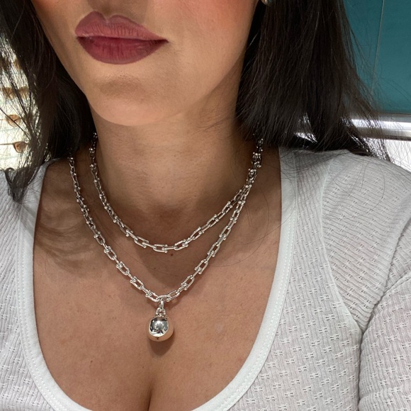 Meet your Posher, Claudia - Picture 8 of 8